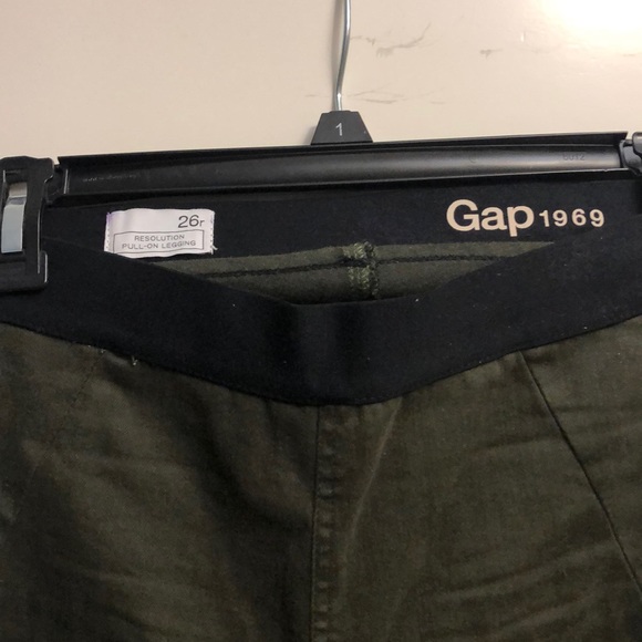 Gap pull on jeans olive - Picture 2 of 3